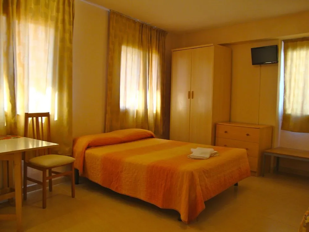 Royal Inn Aparthotel Lloret de Mar 2*,  Spanien