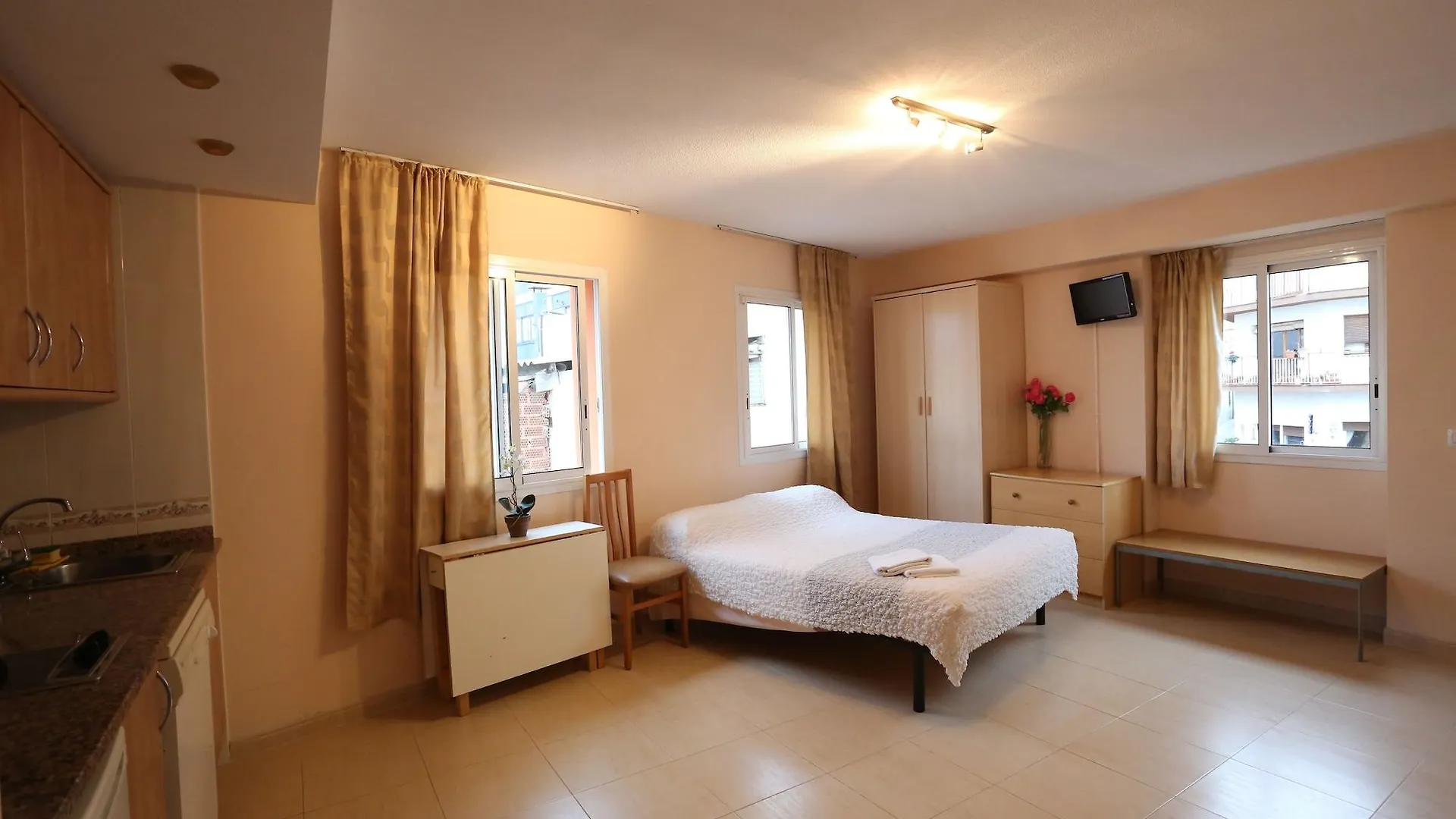 יורט דה מאר Royal Inn Aparthotel יורט דה מאר