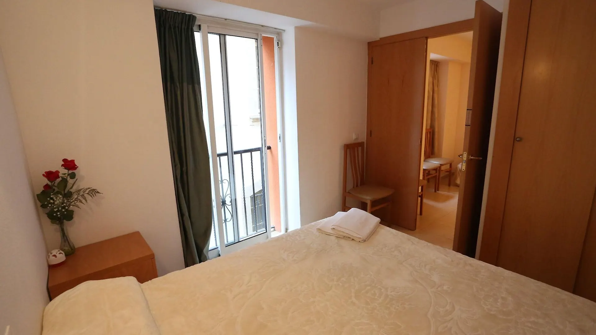 יורט דה מאר Royal Inn Aparthotel