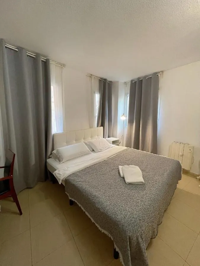 Royal Inn Aparthotel Λορέτ Ντε Μαρ