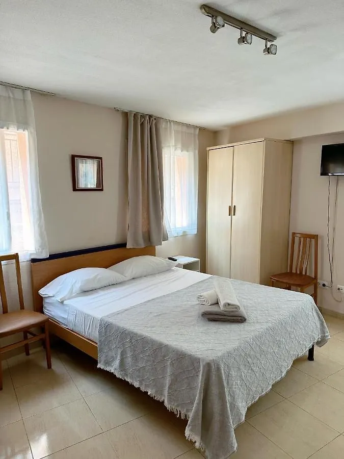 יורט דה מאר Royal Inn Aparthotel 2*, יורט דה מאר