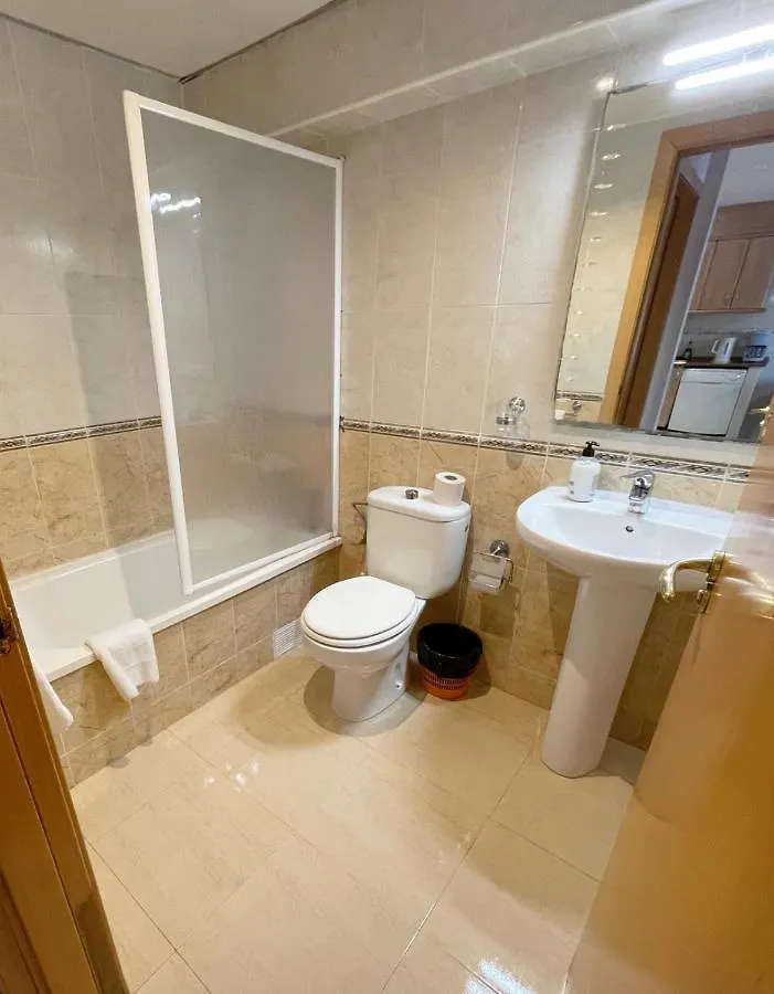 Royal Inn Aparthotel Λορέτ Ντε Μαρ 2*,