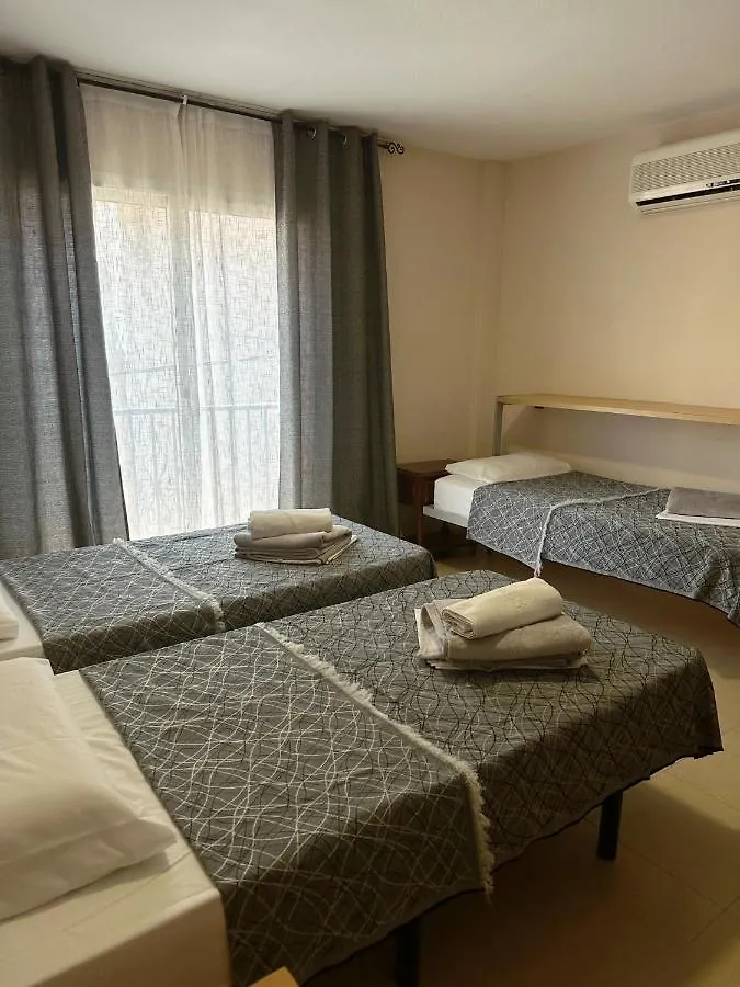 יורט דה מאר Royal Inn Aparthotel 2*, יורט דה מאר ספרד